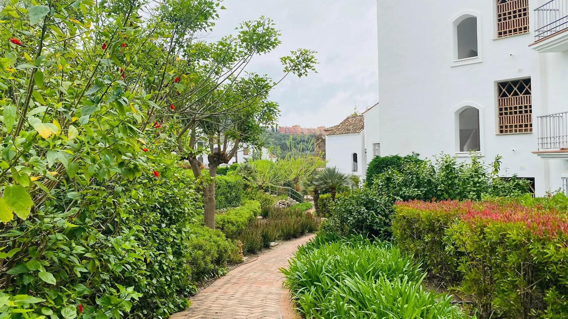 Benahavís Los Arqueros Apartment With Golf Views ספרד